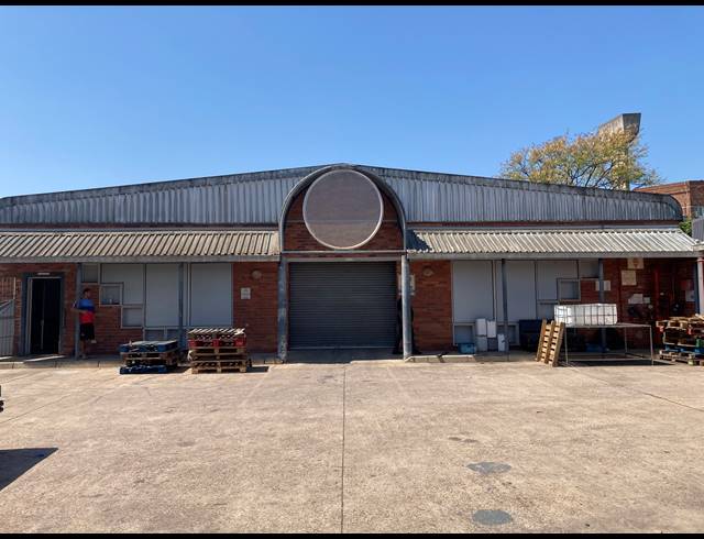 372M² FACTORY TO LET IN NEW GERMANY
